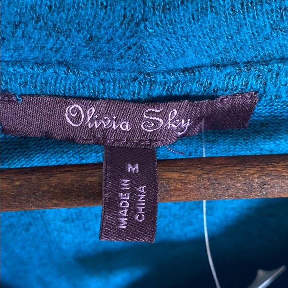 Sweater - Picture 3 of 4